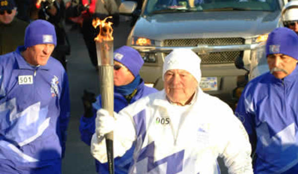Photo of Olympic torch/picture