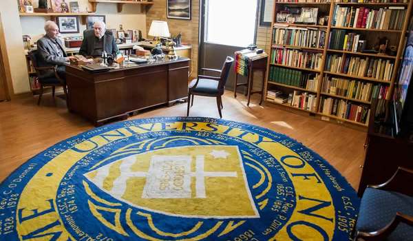 Photo of Notre Dame presidents’ rug